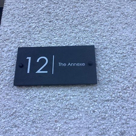 The Annexe Eaglesham Exterior foto